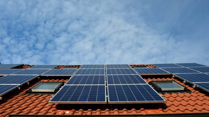 zonnepanelen met Google Maps en dakscans
