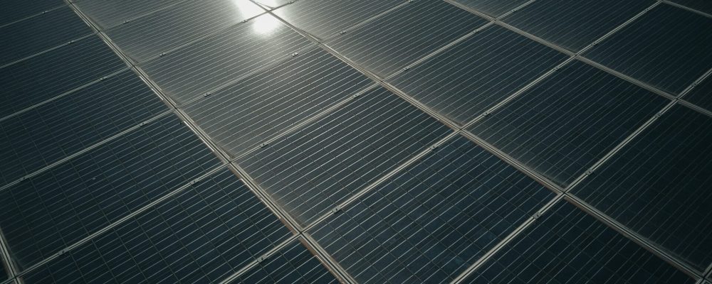 Hoe Zonnepanelen Bijdragen aan een Duurzame Toekomst